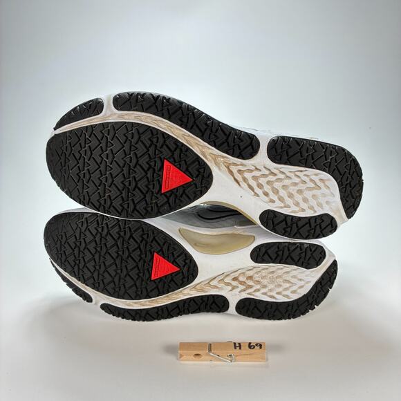 Nike React Miler Shield Gray Black Pink Athletic Running Shoes Women's Size 8 - Picture 10 of 10